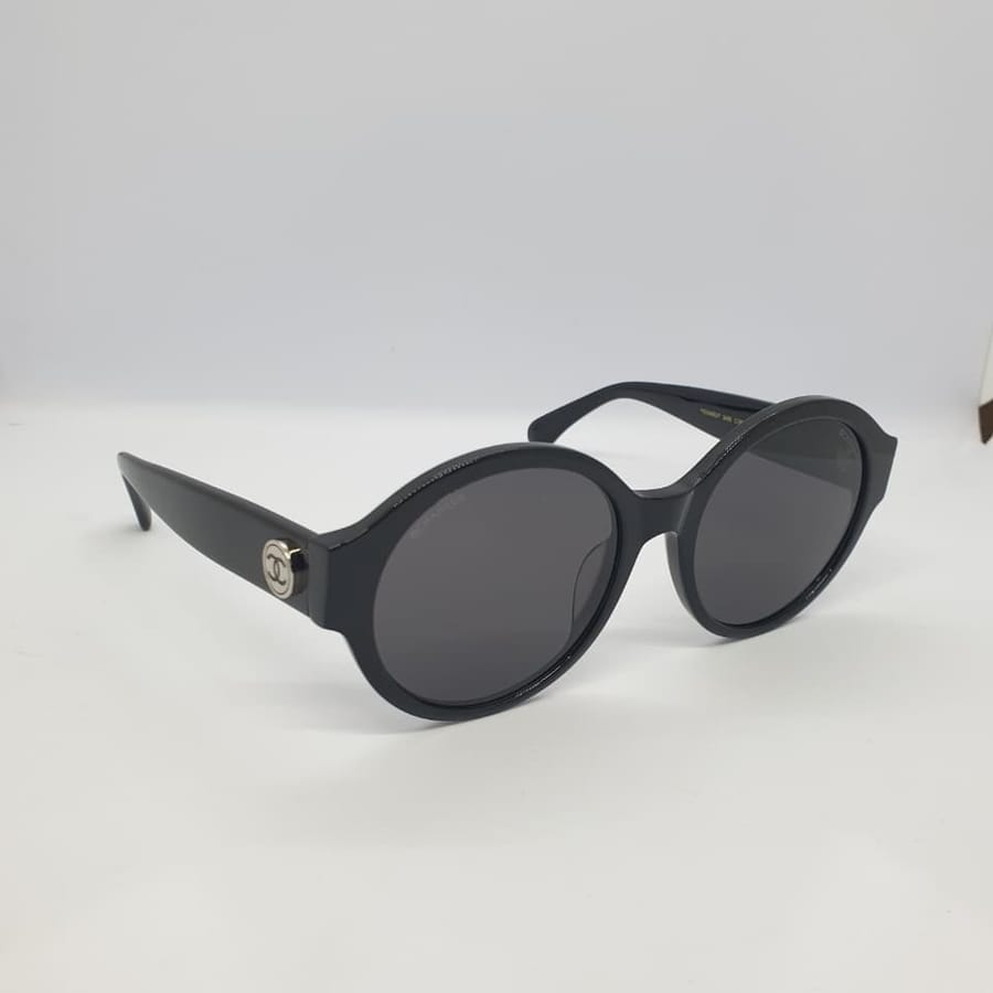 CHANEL — Chanel
