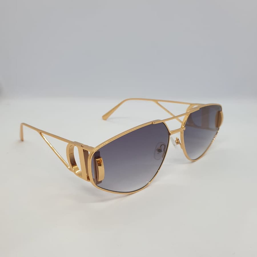 C D — DIOR